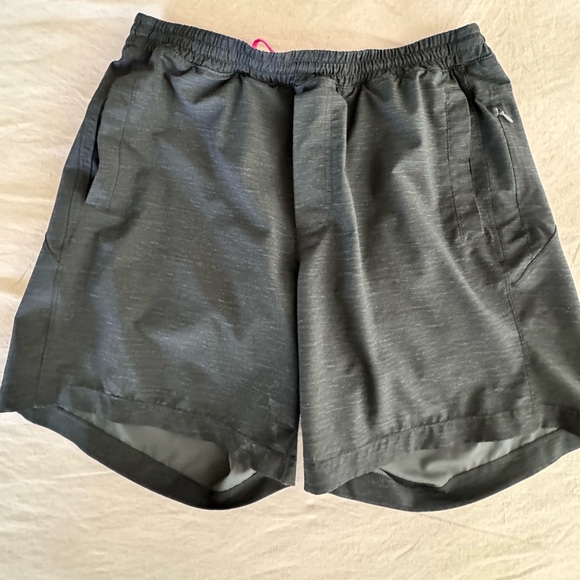 Men’s Birddogs gym shorts in size XL with 7” inseam - Picture 1 of 5
